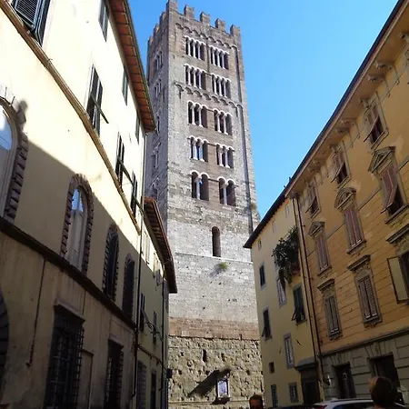 Liz Beth Apartment Lucca